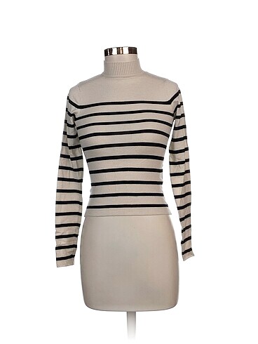 Pull and Bear Bluz %70 İndirimli.