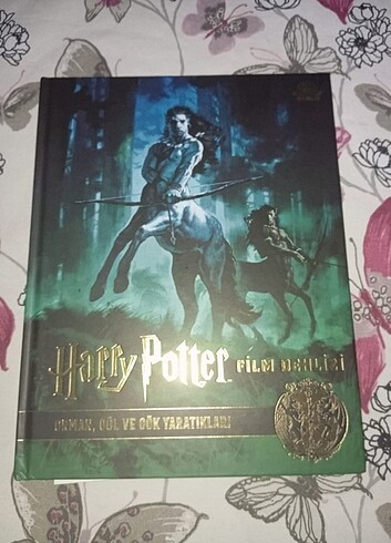 Harry Potter Film Dehlizi 1 Orman, Göl Ve Gök Yaratıklar(Ciltli)