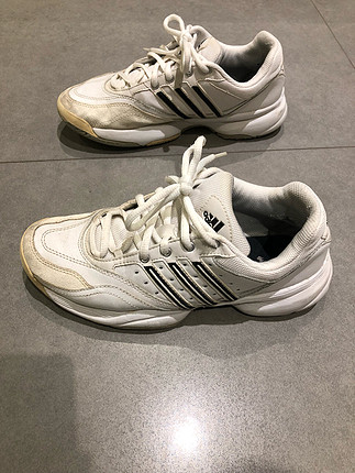 39 Beden beyaz Renk Adidas ayakkabı 