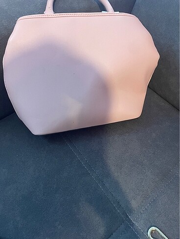  Beden pembe Renk GUESS ORİJİNAL PEMBE ÇANTA