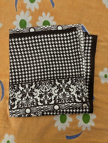 Kadın Eşarp - Görsel 2