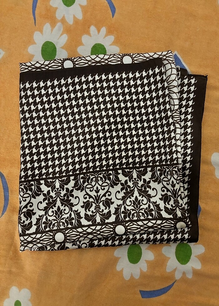 Kadın Eşarp - Görsel 2