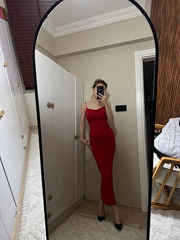 xs Beden kırmızı Renk Kırmızı gece elbisesi