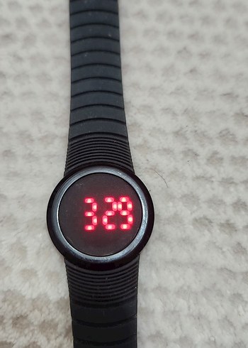 Renkli LED Dijital Ekranlı Siyah Akıllı Saat