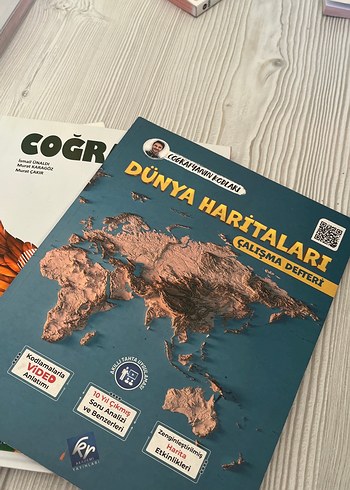 AYT Coğrafya ve Dünya Haritaları Çalışma Kitapları