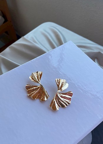  Beden Parıltılı Pilili Mini Altın Küpe