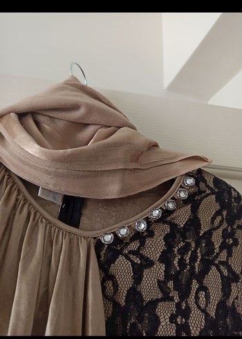 Dantel Detaylı Kahverengi Uzun Elbise - Görsel 4