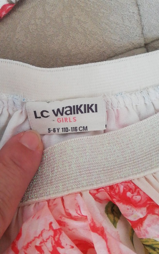 Çiçek Desenli Beyaz Fırfırlı Kız Eteği - Görsel 3