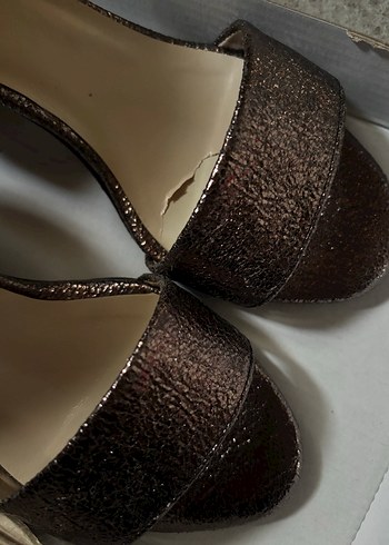 Kahverengi Parlak Deri Yılan Desenli Topuklu Ayakkabı - Görsel 6