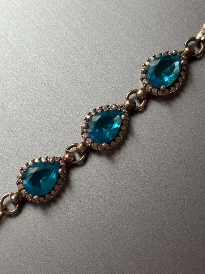 Turkuaz Taşlı Zincir Detaylı Kadın Bileklik - Görsel 3