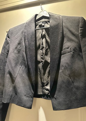Zara Siyah Kadın Kısa Saten Yaka Blazer Ceket - Görsel 4