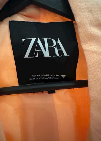 Zara Keten Kısa Kollu Vatkalı Mini Kadın Blazer - Görsel 4