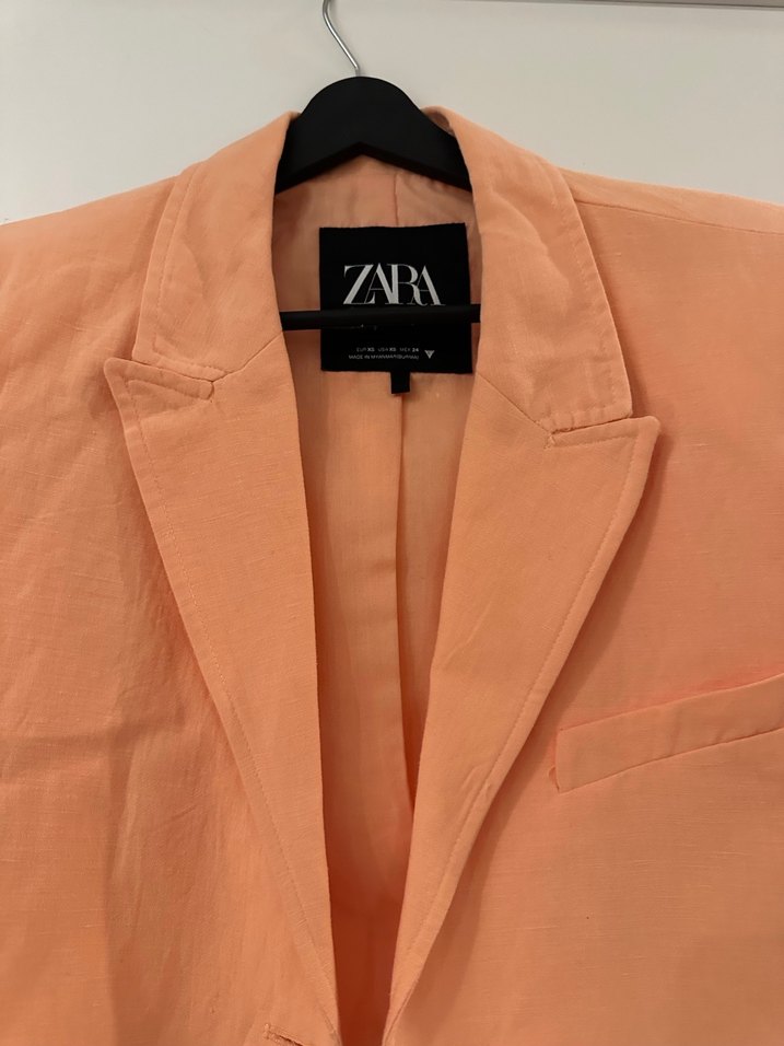 Zara Keten Kısa Kollu Vatkalı Mini Kadın Blazer - Görsel 2