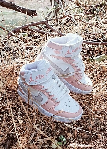 Nike Air Jordan ..Pudra renk spor