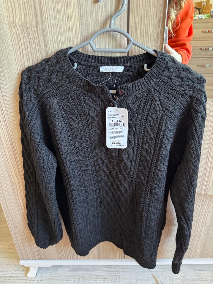 Siyah Örgü Kadın Kazak - Görsel 3