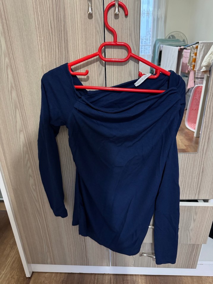 Asimetrik yaka bluz - Görsel 2