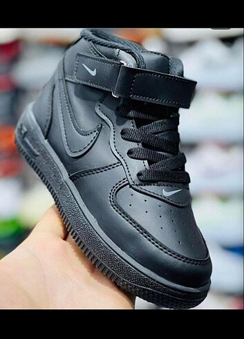 Siyah Nike air force bot.....tam 