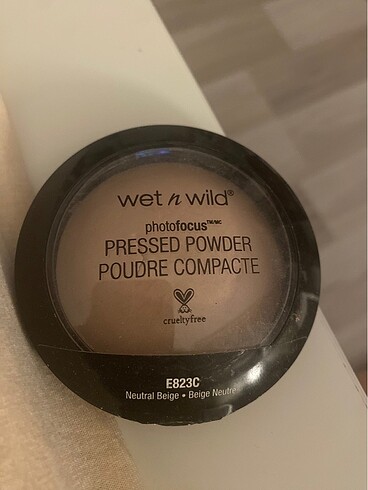 Wet n wild wet n wild pressed powder neutral beige pudra
