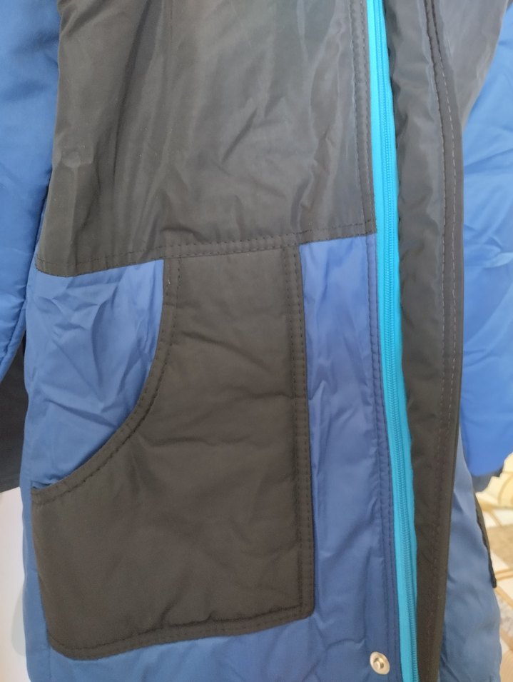 Erkek Çocuk Kapüşonlu Mavi Fermuarlı Kaban - Görsel 4