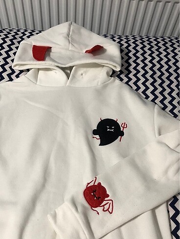 Şeytanlı sweatshirt