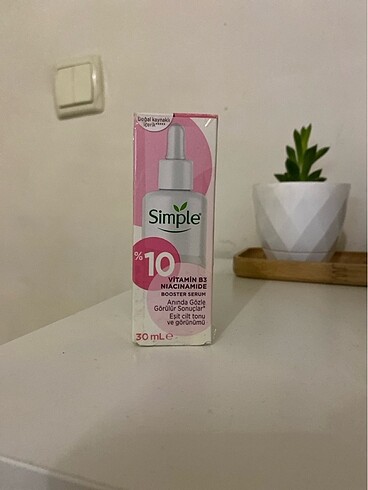 Simple Booster Serum Vitamin B3 Niacinamide