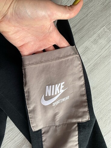 Bershka Nike esortman