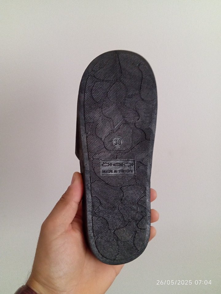 Siyah Minimalist Kadın Terlik - Görsel 5