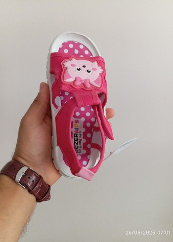 25 Beden Kız Çocuk Pembe Bantlı Terlik