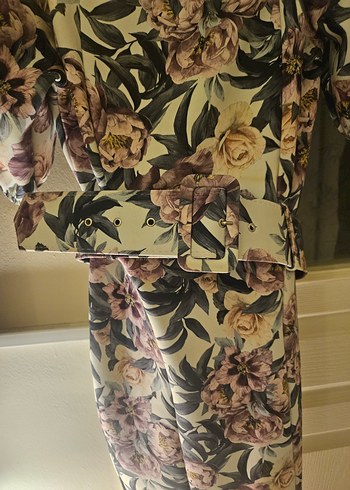 Çiçek Desenli Kadın Elbise - Görsel 2