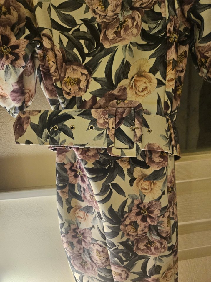 Çiçek Desenli Kadın Elbise - Görsel 2