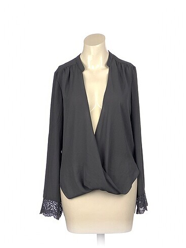 PreLoved Bluz %70 İndirimli.