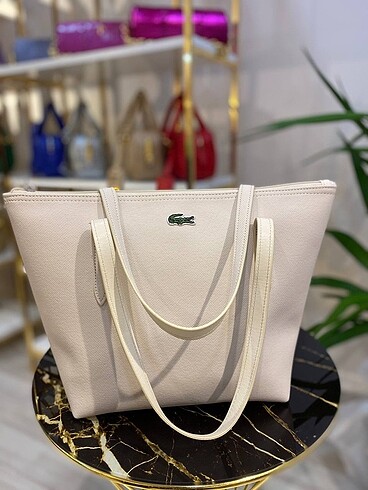 Lacoste çanta