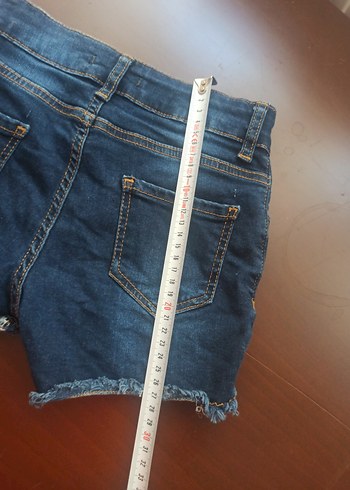 Düğmeli Nakışlı Koyu Mavi çocuk şort - Görsel 6