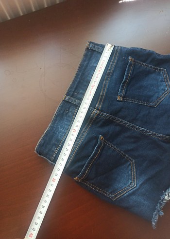 Düğmeli Nakışlı Koyu Mavi çocuk şort - Görsel 7