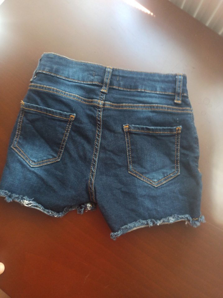 Düğmeli Nakışlı Koyu Mavi çocuk şort - Görsel 5