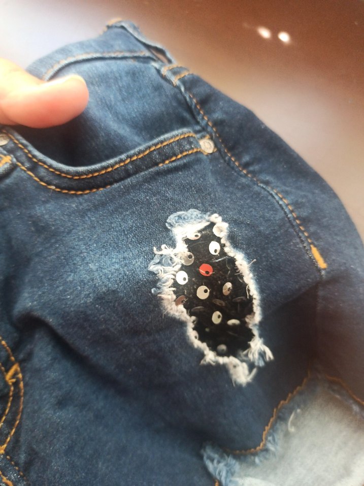 Düğmeli Nakışlı Koyu Mavi çocuk şort - Görsel 4