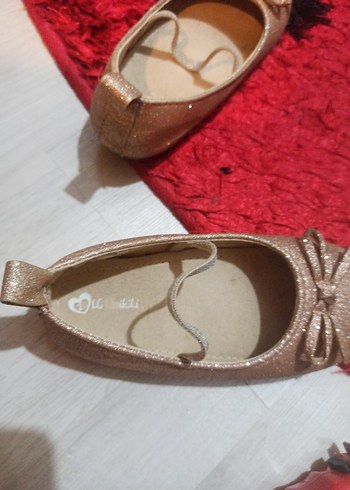 Kız Çocuk Bej Parlak Fiyonk Detaylı Babet - Görsel 3