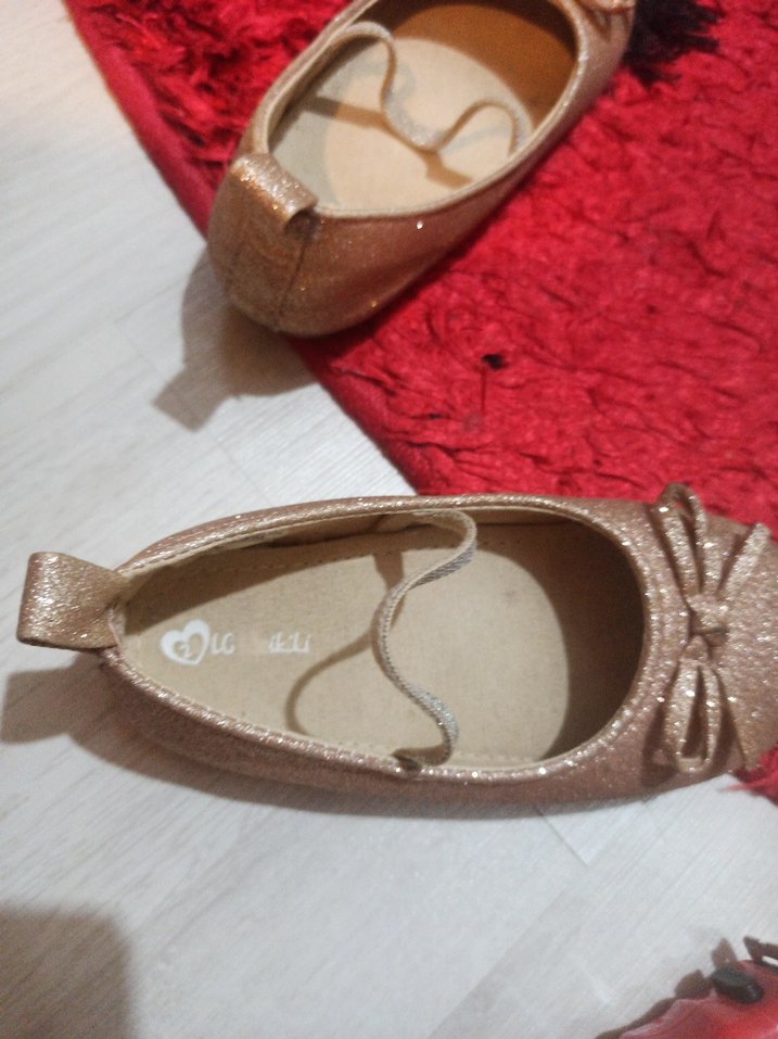 Kız Çocuk Bej Parlak Fiyonk Detaylı Babet - Görsel 3