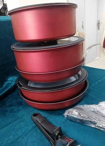  Beden kırmızı Renk Tefal Titanium Serisi