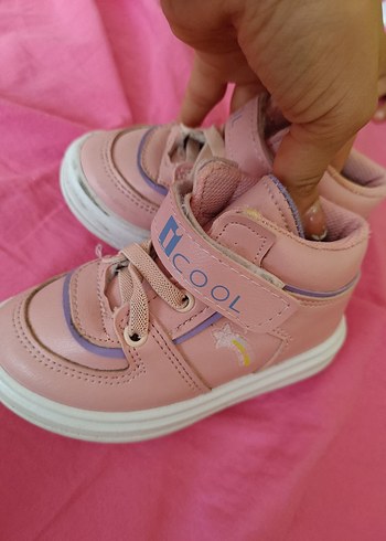 LC Waikiki Kız Çocuk Pembe Cırt Cırtlı Sneakers
