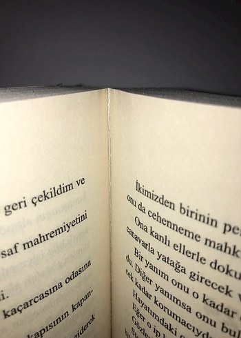 Çarpık Yalanlar - Ana Huang - Görsel 3