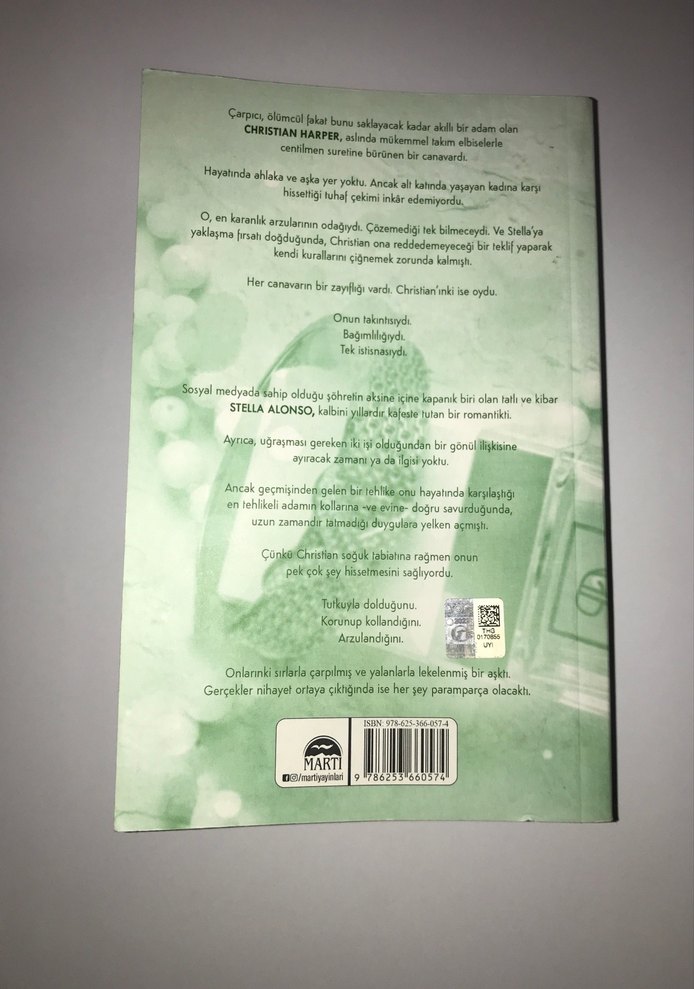 Çarpık Yalanlar - Ana Huang - Görsel 2