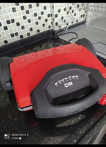 Tost makinesi 