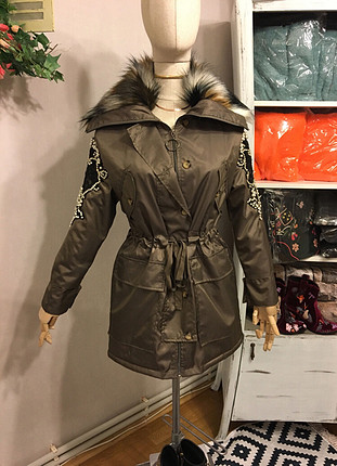 Quzu Taş işli mont 36 bdn