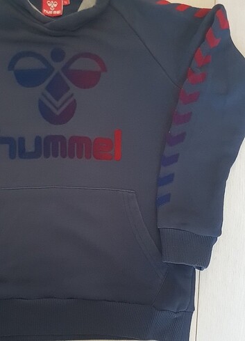 Hummel marka sweatshirt 