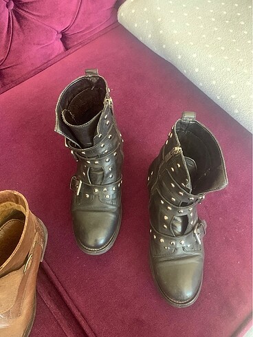 Shoes & More Shoes and More Bot