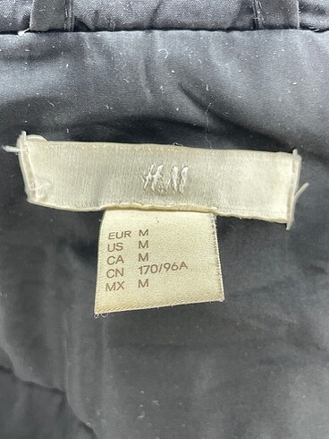m Beden siyah Renk H&M Mont %70 İndirimli.