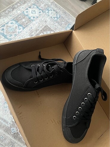 Oysho Sneaker