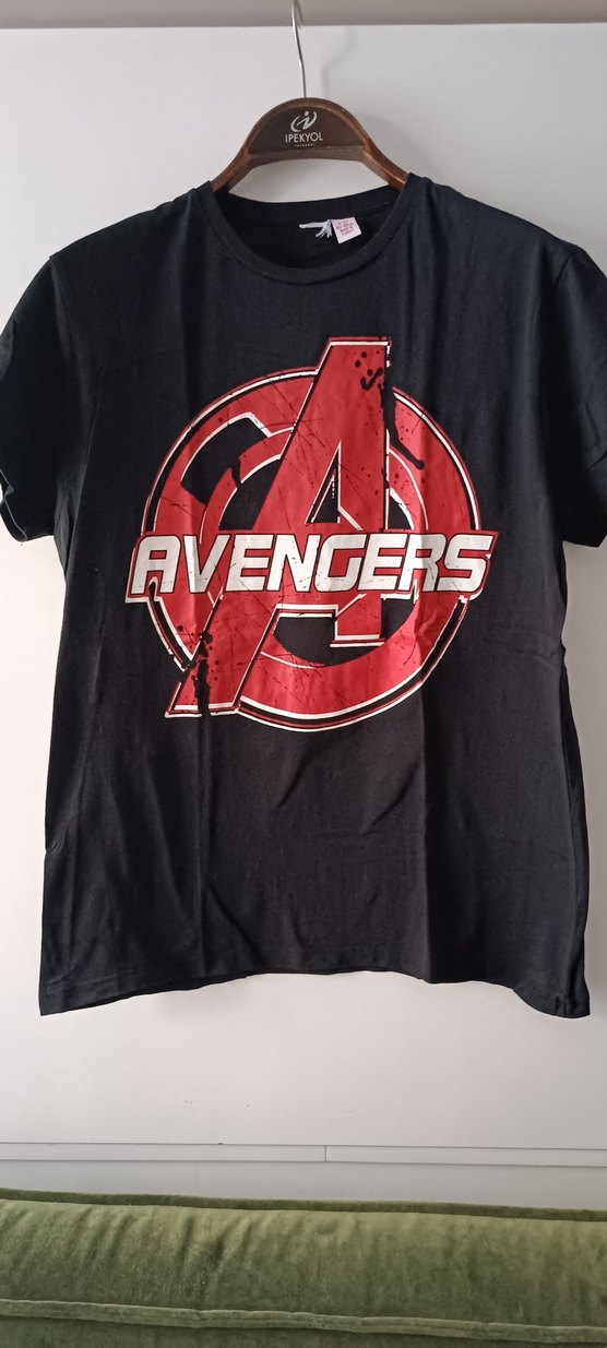 Avengers Koyu Kırmızı Baskılı Erkek Tişört - Görsel 2