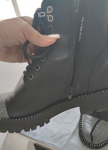 Deichmann Tarz bot Deichmann ürünü